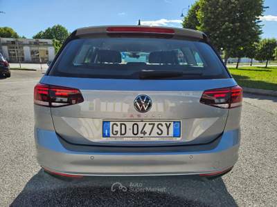 Volkswagen Passat 2.0 tdi Business 150cv dsg Argento usata San Stino di Livenza
