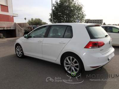 Volkswagen Golf Golf 5p 1.6 tdi (btdi) Highline 110cv usata Oristano