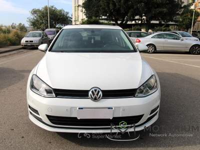 Volkswagen Golf Golf 5p 1.6 tdi (btdi) Highline 110cv usata Oristano