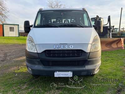 Iveco Daily 35 C13 d.cab. p.xl. Bianco usata San Giorgio del Sannio