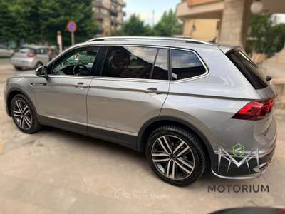 Volkswagen Tiguan Allspace 2.0 tdi Elegance 4motion 150cv 7p.ti dsg Grigio usata Rende