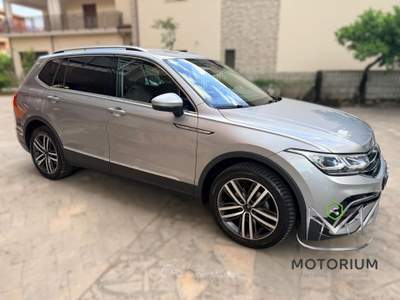 Volkswagen Tiguan Allspace 2.0 tdi Elegance 4motion 150cv 7p.ti dsg Grigio usata Rende