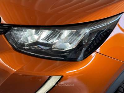Peugeot 2008 2008 1.5 bluehdi Allure Pack s&amp;s 130cv eat8 Arancione usata Verona