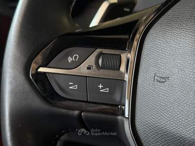 Peugeot 2008 2008 1.5 bluehdi Allure Pack s&amp;s 130cv eat8 Arancione usata Verona