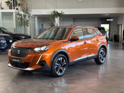 Peugeot 2008 2008 1.5 bluehdi Allure Pack s&amp;s 130cv eat8 Arancione usata Verona