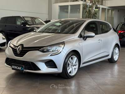 Renault Clio Clio 1.6 E-Tech hybrid Business 140cv auto Argento usata Verona