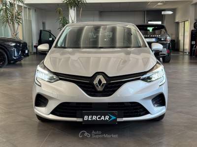 Renault Clio Clio 1.6 E-Tech hybrid Business 140cv auto Argento usata Verona