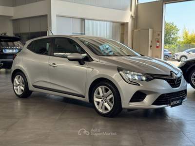 Renault Clio Clio 1.6 E-Tech hybrid Business 140cv auto Argento usata Verona