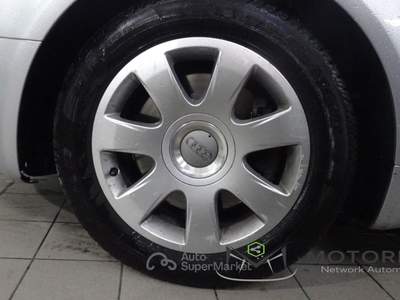 Audi A4 Cabriolet 2.4 V6 30V cat Argento usata Palermo
