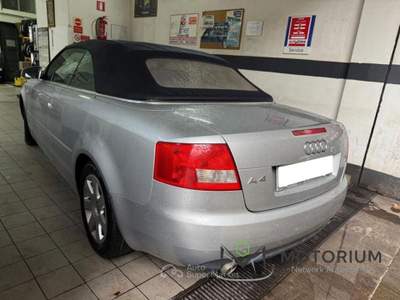 Audi A4 Cabriolet 2.4 V6 30V cat Argento usata Palermo