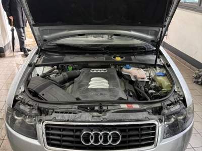 Audi A4 Cabriolet 2.4 V6 30V cat Argento usata Palermo