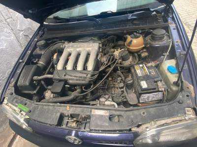 Volkswagen Golf 2.0 16V cat 5 porte GTI Edition Blu/Azzurro usata Palermo