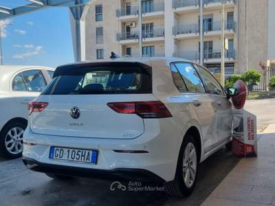 Volkswagen Golf EVO Life dsg 110cv Bianco usata Altamura