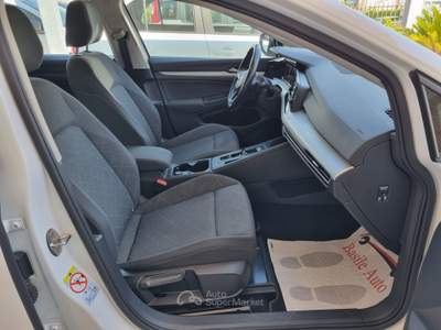 Volkswagen Golf EVO Life dsg 110cv Bianco usata Altamura