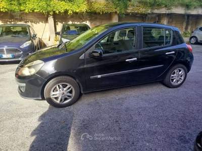 Renault Clio Clio III 2005 5p 1.2 16v Confort Nero usata Genova