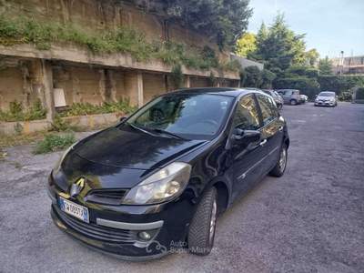 Renault Clio Clio III 2005 5p 1.2 16v Confort Nero usata Genova