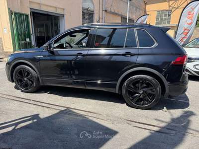 Volkswagen Tiguan 1.5 tsi R-Line 150cv dsg Black pach Prezzo reale Nero usata Genova