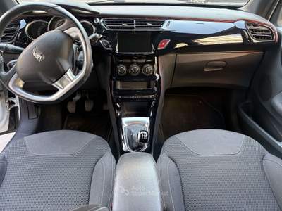 DS Automobiles DS 3 DS3 1.2 puretech Ines de la Fressange s&s 110cv Bianco usata Milano