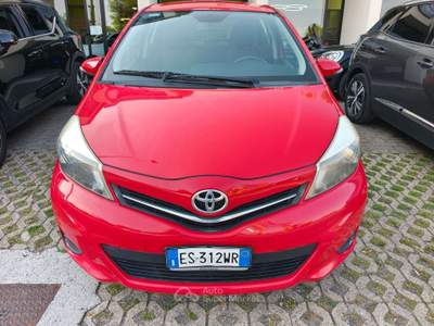 Toyota Yaris Yaris 5p 1.0 Lounge*NEPOATENTATI*PRONTA CONSEGNA* Rosso usata LISSONE
