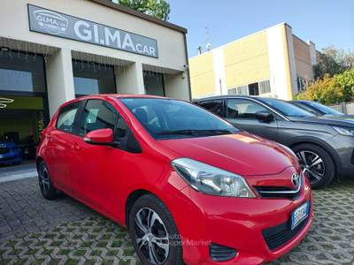Toyota Yaris Yaris 5p 1.0 Lounge*NEPOATENTATI*PRONTA CONSEGNA* Rosso usata LISSONE