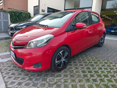 Toyota Yaris Yaris 5p 1.0 Lounge*NEPOATENTATI*PRONTA CONSEGNA* Rosso usata LISSONE