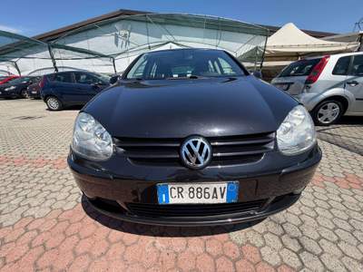 Volkswagen Golf Golf V 5p 1.9 tdi Sportline Nero usata Torino