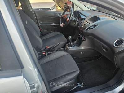 Ford Fiesta Fiesta VI 5p 1.4 Business Gpl 92cv Argento usata Milano