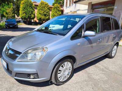 Opel Zafira Zafira II 1.6 Cosmo ecoM 94cv Grigio usata Modena