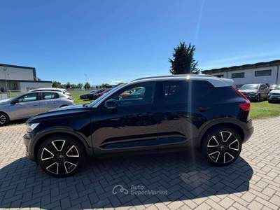 Volvo XC40 XC40 2.0 d3 awd geartronic Nero usata Savignano sul Rubicone
