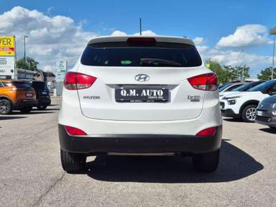 Hyundai ix35 ix35 1.7 crdi Style 2wd Bianco usata Cento