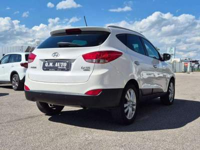 Hyundai ix35 ix35 1.7 crdi Style 2wd Bianco usata Cento