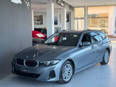 BMW Serie 3 318d 318d 48V Touring Automatica LCI Grigio usata CARESANABLOT