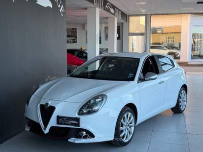 Alfa Romeo Giulietta Super C.D FATTA Bianco usata CARESANABLOT