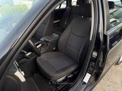 BMW Serie 3 318d 318d 2.0 143CV cat Eletta Nero usata CARESANABLOT