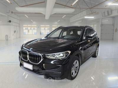 BMW X1 BMW X1 XDRIVE 25E BUSINESS ADVANTAGE AUTOMATICO SUV usata Roma