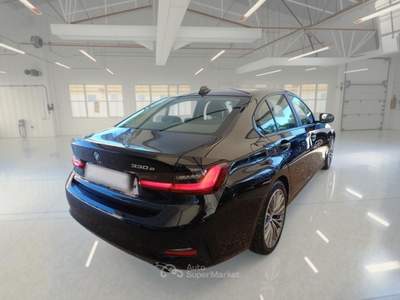 BMW Serie 3 330e BMW SERIE 3 330E BUSINESS ADVANTAGE AUT. 4 PORTE BERLINA usata Roma