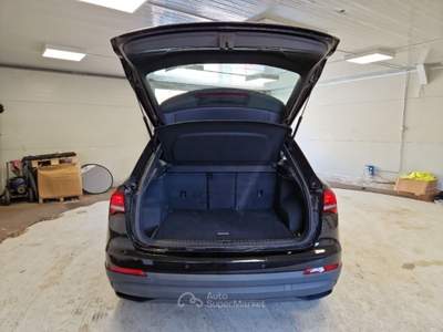 Audi Q3 AUDI Q3 35 TDI S TRONIC BUSINESS SUV usata Pozzuoli