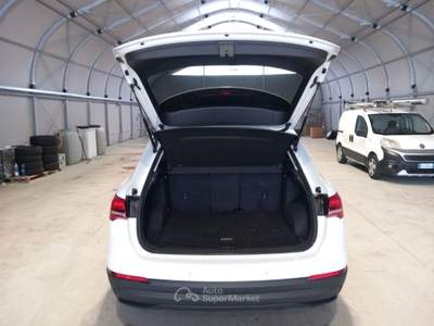 Audi Q3 AUDI Q3 35 TDI S TRONIC BUSINESS SUV usata Bari