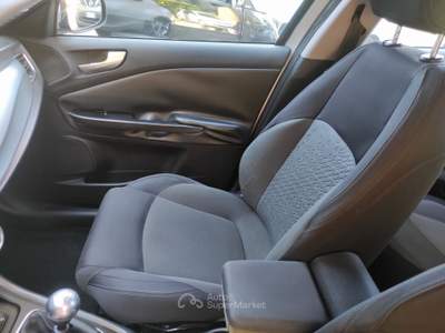 Alfa Romeo Giulietta Alfa romeo Giulietta 1.6 MTJ 105CV 6M Sensori nav lega Usb Argento usata Sant'Egidio del Monte Albino