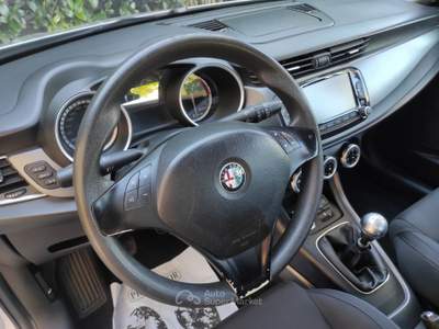 Alfa Romeo Giulietta Alfa romeo Giulietta 1.6 MTJ 105CV 6M Sensori nav lega Usb Argento usata Sant'Egidio del Monte Albino