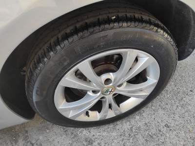 Alfa Romeo Giulietta Alfa romeo Giulietta 1.6 MTJ 105CV 6M Sensori nav lega Usb Argento usata Sant'Egidio del Monte Albino