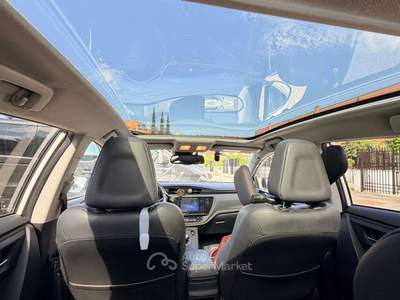 Toyota Auris Unico proprietario, non fumatore, lucidata carrozzeria e fari Bianco usata Roma