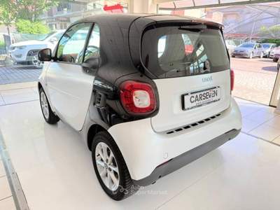Smart ForTwo 1.0 Passion 71cv my18 Bianco usata Ponte San Nicolò