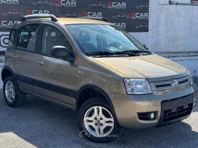 Fiat Panda Fiat Panda 1.3 MJT 16V 4x4 Climbing Oro usata Giugliano in Campania