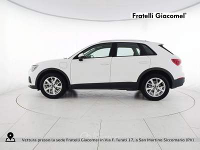Audi Q3 45 1.4 tfsi e business s-tronic Bianco usata San Martino Siccomario