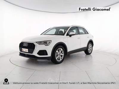 Audi Q3 45 1.4 tfsi e business s-tronic Bianco usata San Martino Siccomario