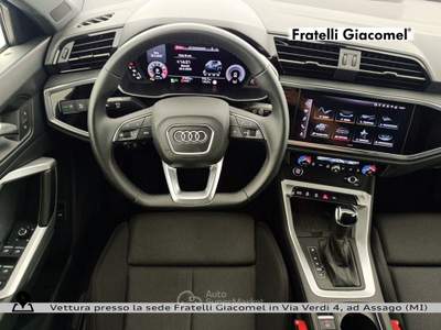 Audi Q3 sportback 40 2.0 tfsi identity black quattro s-tronic Bianco usata Assago