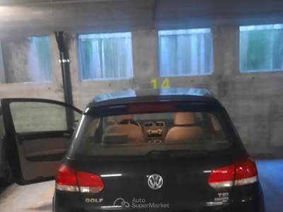 Volkswagen Golf VW Golf 1.2  tenuta sempre in box Nero usata Biella