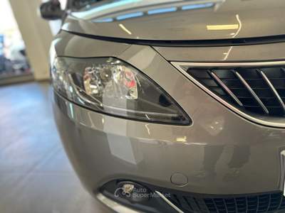 Lancia Ypsilon  - ypsilon 1.0 firefly hybrid platino s&s 70cv Grigio usata Roma