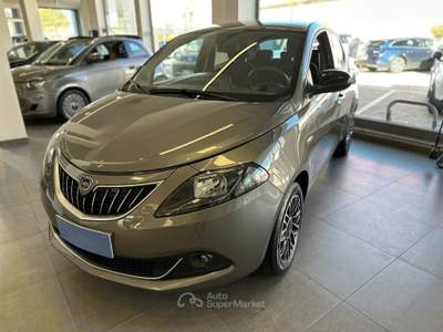 Lancia Ypsilon  - ypsilon 1.0 firefly hybrid platino s&s 70cv Grigio usata Roma